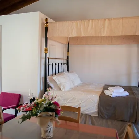 Apartment Cleo's Lofou